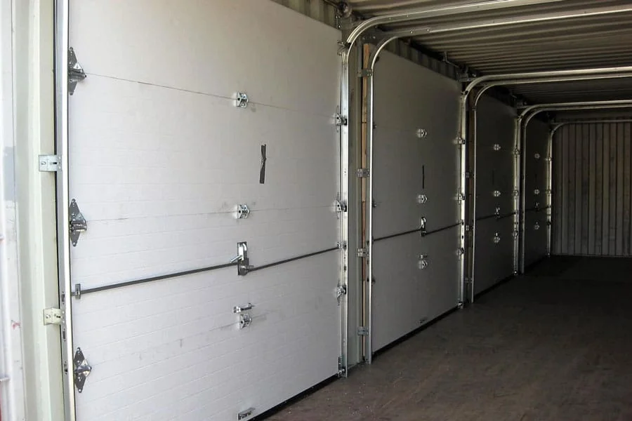 40HC Insulated garage doors - Image 2