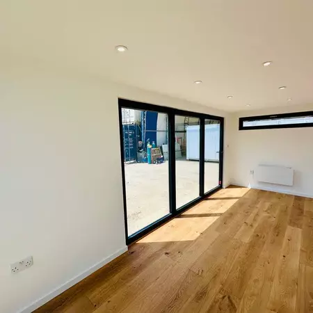 20x8ft Custom Shipping Container Converted Office | Portable Building | Garden Office - Image 10