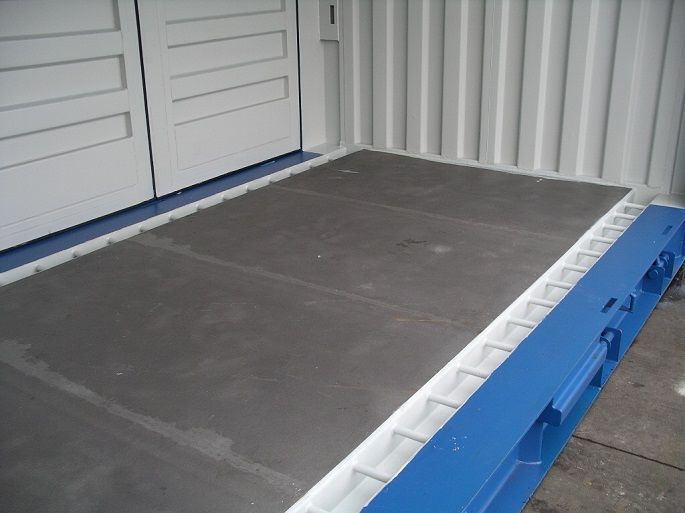 Used 20ft With sidedoors - Image 4