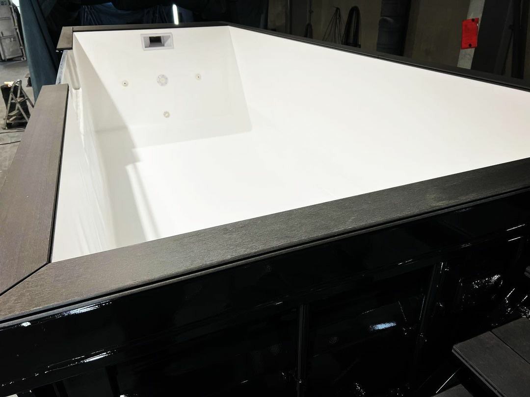 20ft Shipping Container Swimming Pool with Convenient Side Staircase - Image 10