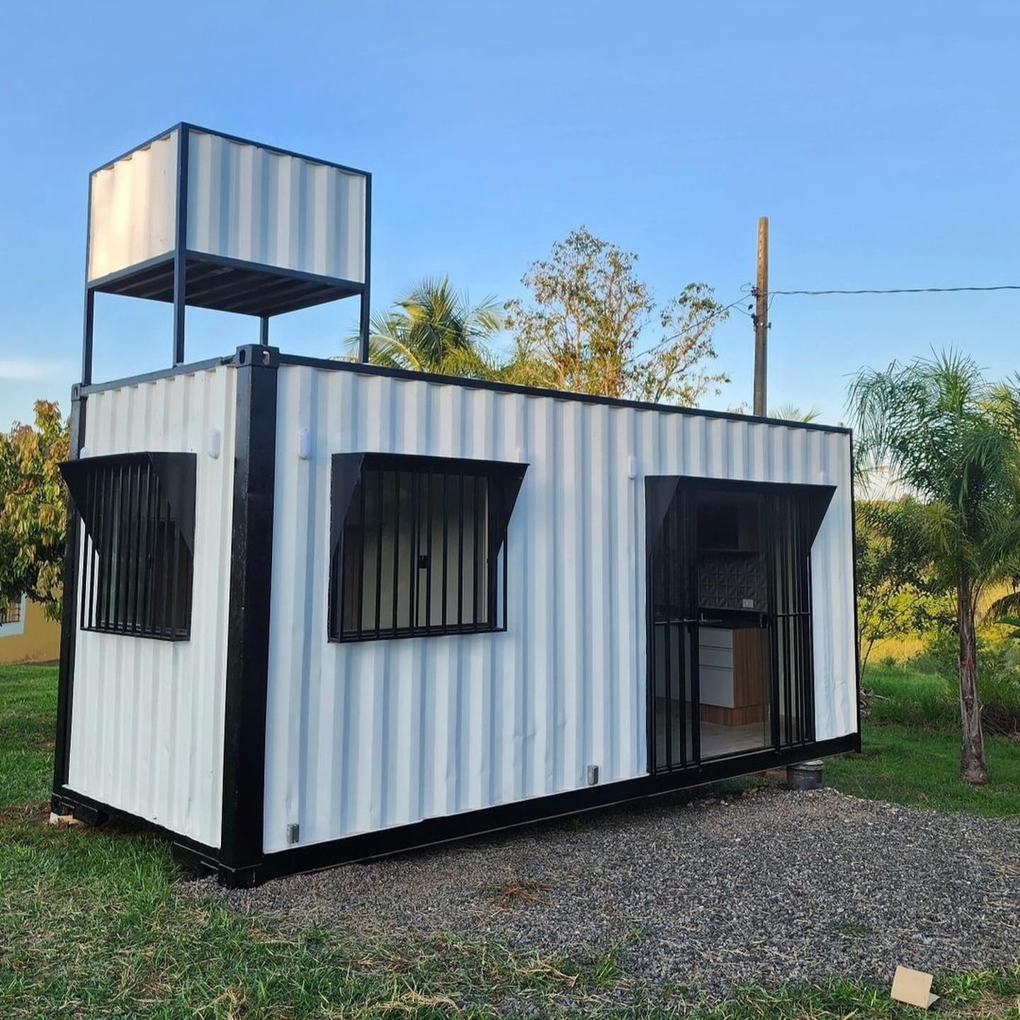 Custom 20ft Shipping Container Home With Water Tank - Image 6